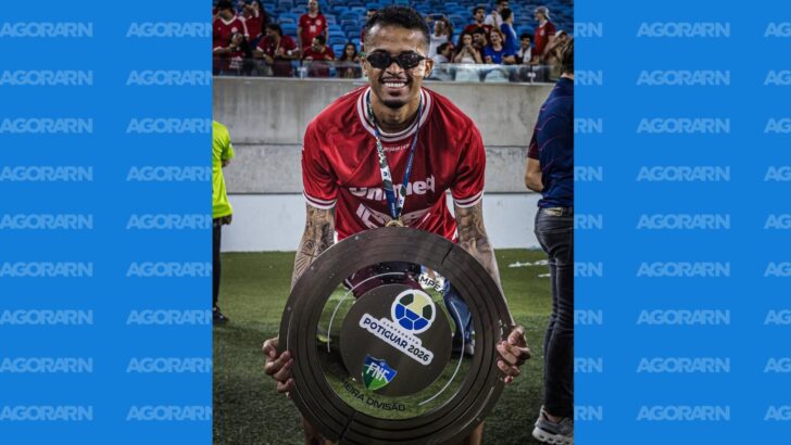 Zagueiro Lucas Rodrigues aparece com o uniforme do América-RN antes do empréstimo ao Paysandu.
