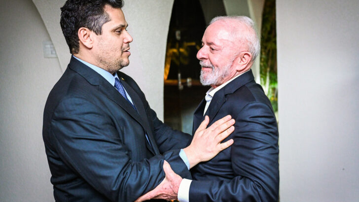Lula e Davi Alcolumbre avaliam deixar a discussão sobre o fim da escala 6x1 para depois das eleições de outubro