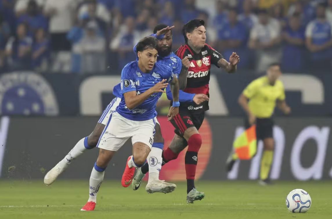 Cruzeiro e Flamengo empatam no Mineirão e decisão fica para o Maracanã