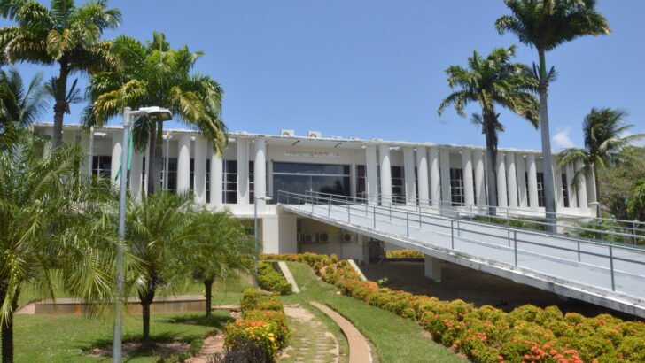 GoveRio Grande do Norteo do RN restringe diárias e uso de veículos oficiais durante o período eleitoral e prevê punições para irregularidades.