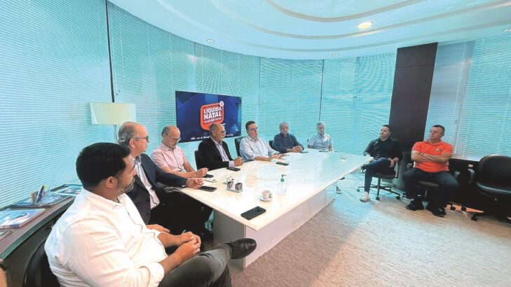 Lideranças empresariais reunidas para a campanha Liquida Natal