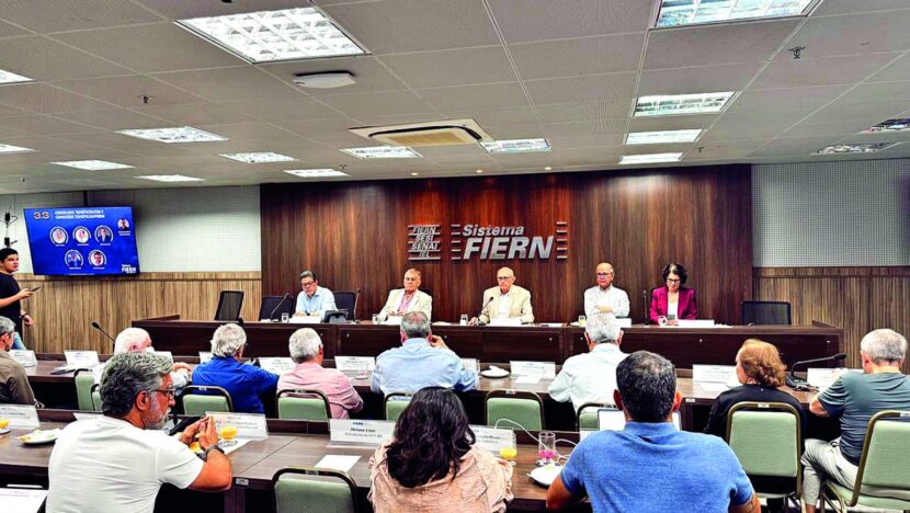 Diretores da FIERN durante apresentação do plano de investimentos da Neoenergia Cosern