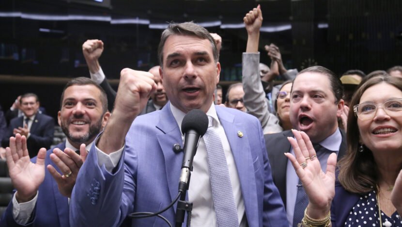 Senador Flávio Bolsonaro (PL)