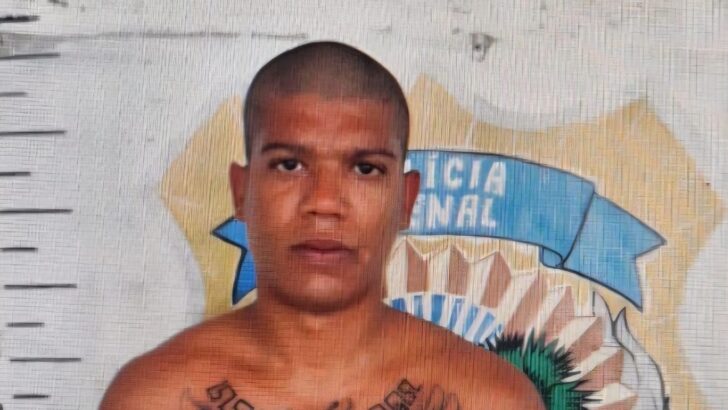 Jonatas Ferreira após ser recapturado pela Polícia Rodoviária Federal em Pernambuco