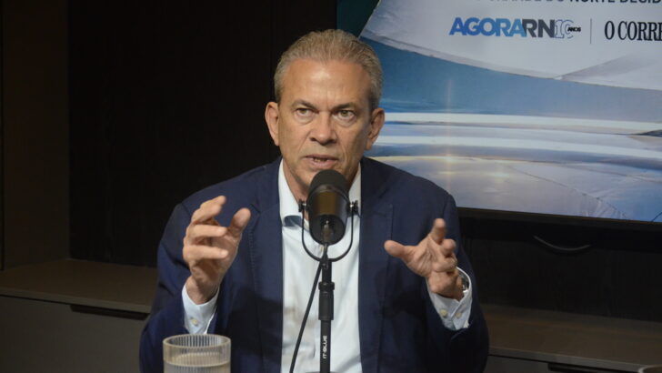 Deputado estadual Hermano Morais (MDB) durante entrevista à TV Agora RN
