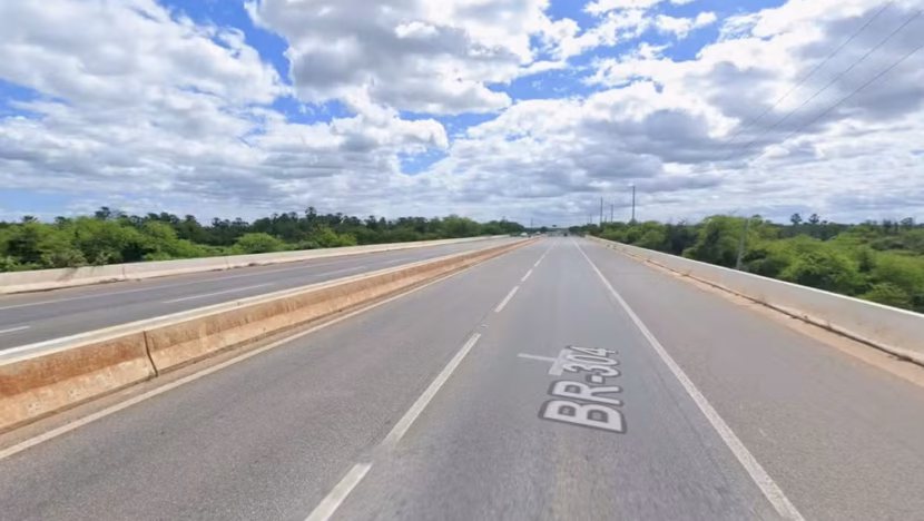 Trecho da BR-304 em Mossoró onde ocorreu colisão entre motocicleta e caminhão