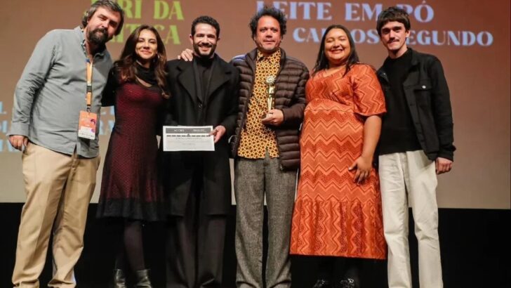 Equipe do filme potiguar Leite em Pó no Festival de Gramado
