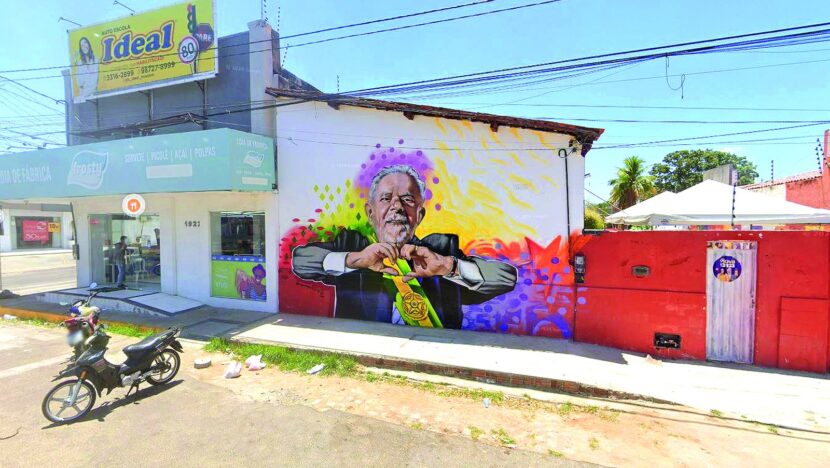 Mural com imagem de Lula em imóvel de Mossoró