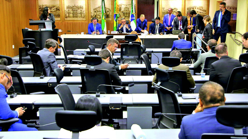 Plenário da Câmara Municipal de Natal durante sessão
