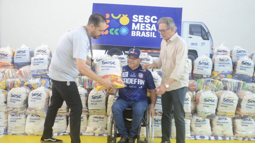 Alimentos reunidos pelo Sesc Mesa Brasil para distribuição a instituições sociais