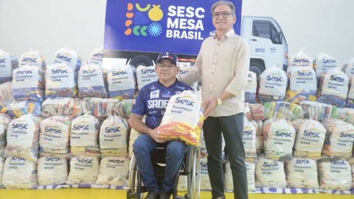 Cestas e alimentos destinados pelo Sesc Mesa Brasil a instituições sociais do RN
