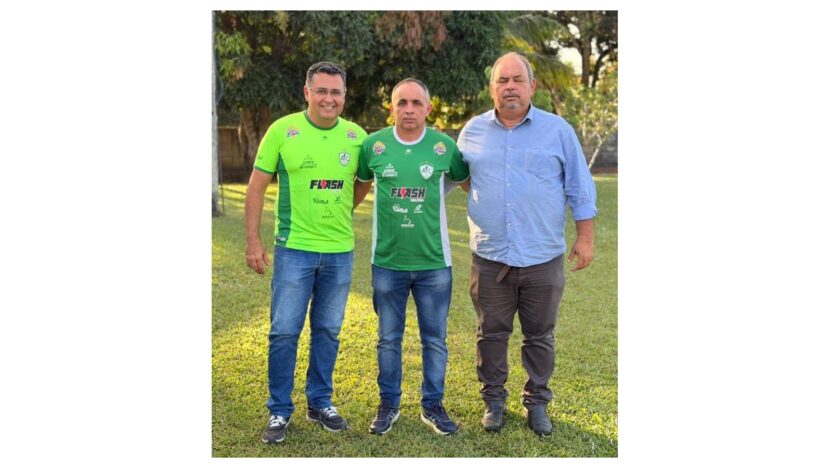 Jonydei Tostão apresentado como treinador do Alecrim