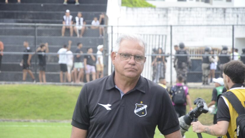 Waguinho Dias durante partida do ABC na Série D