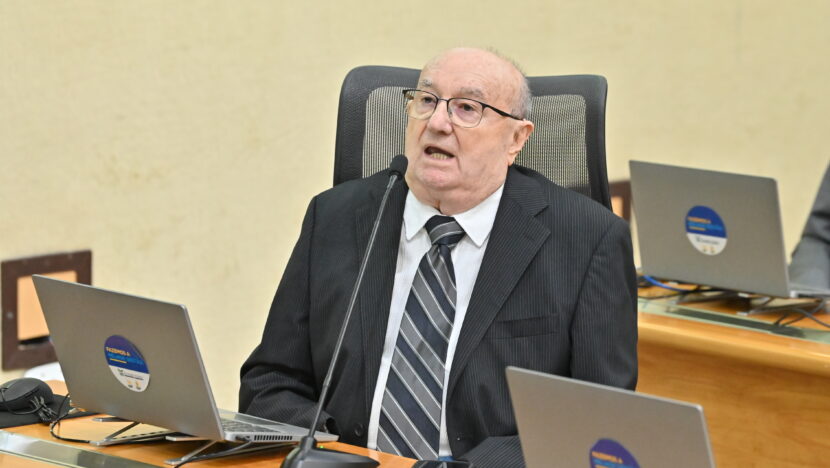 Deputado estadual José Dias durante sessão na Assembleia Legislativa do Rio Grande do Norte