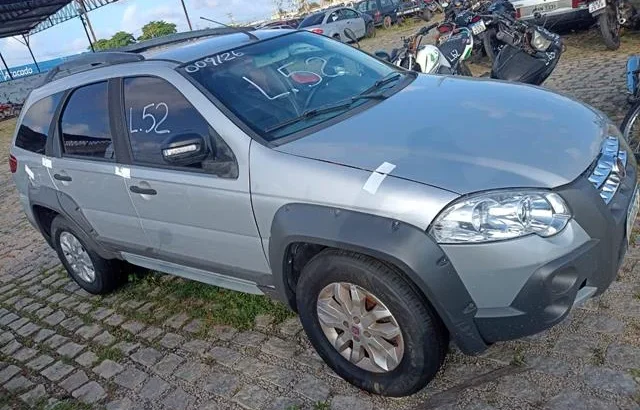 Detran-RN realiza leilão de carros e motos