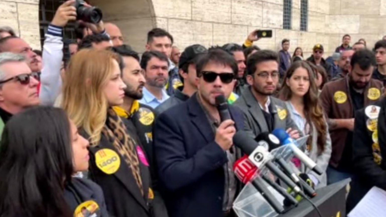 Renan vê 'ascensão da covardia e do discurso vazio' em Cury