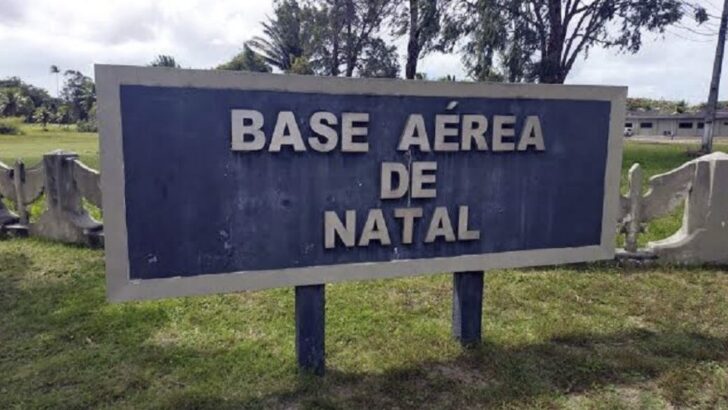 Aeronave militar na Base Aérea de Natal