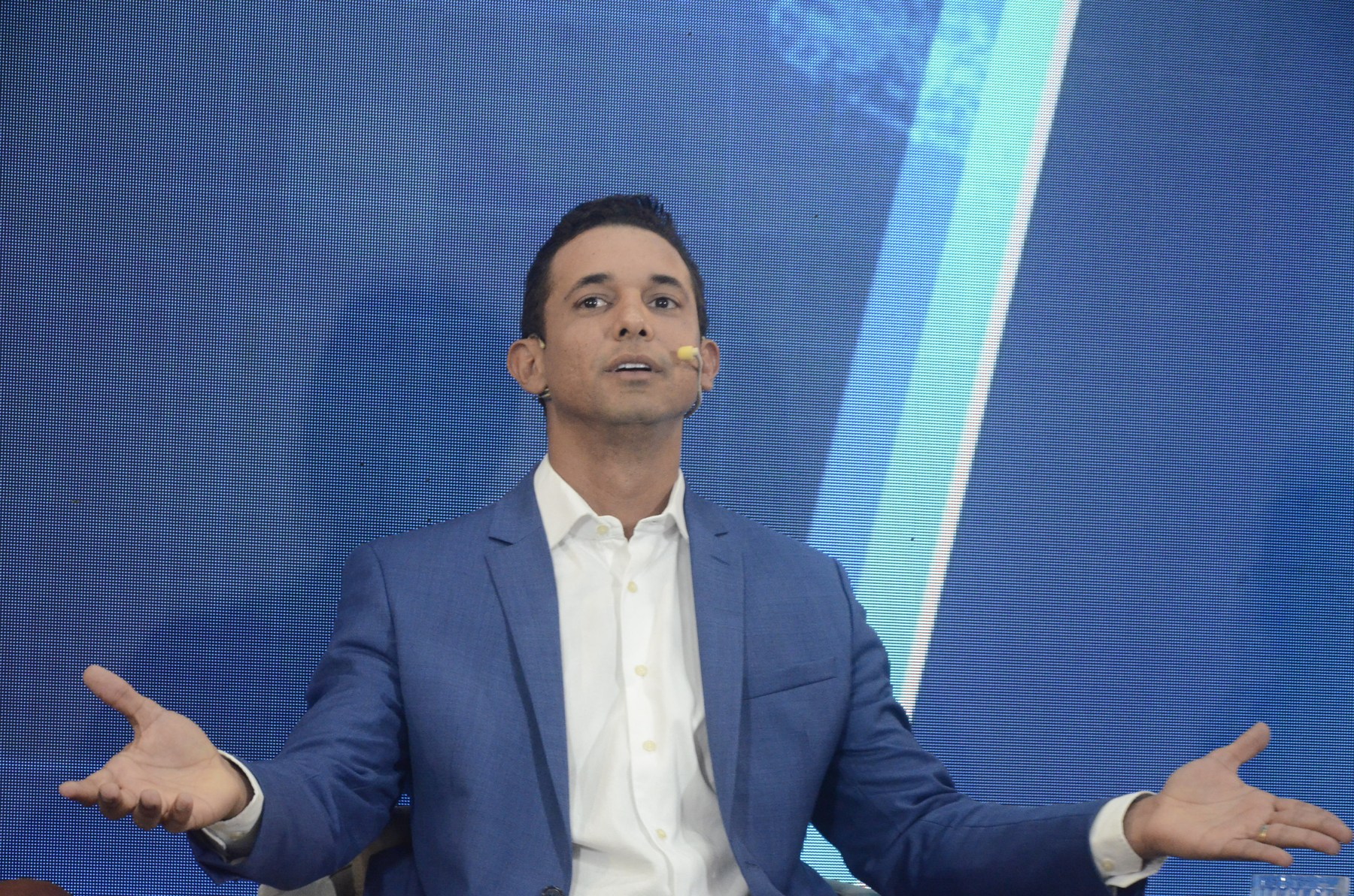 Prefeito de Mossoró e candidato ao Governo do RN Allyson Bezerra