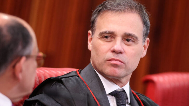 Sessão plenária do Tribunal Superior Eleitoral