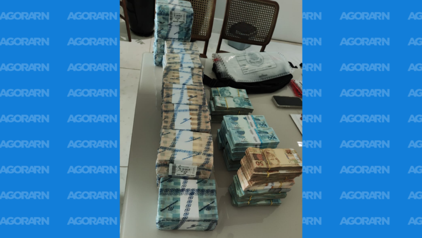 Dinheiro apreendido pela Polícia Federal durante a Operação Sem Lastro em Natal