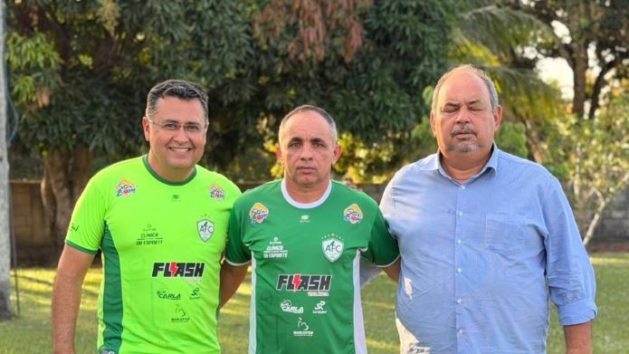 Jonydei Tostão apresentado como treinador do Alecrim