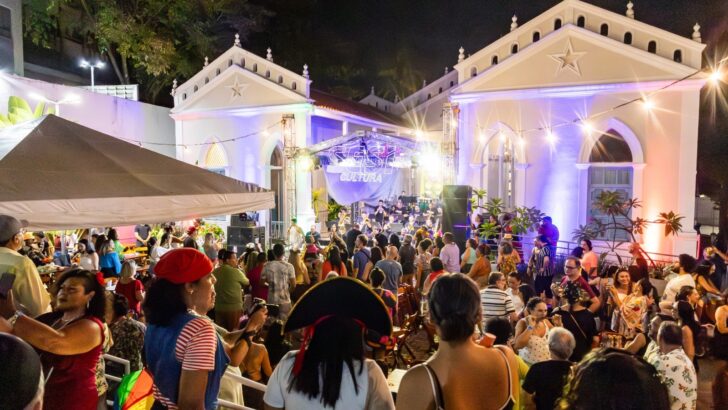 Artistas e convidados da programação Samba no Solar