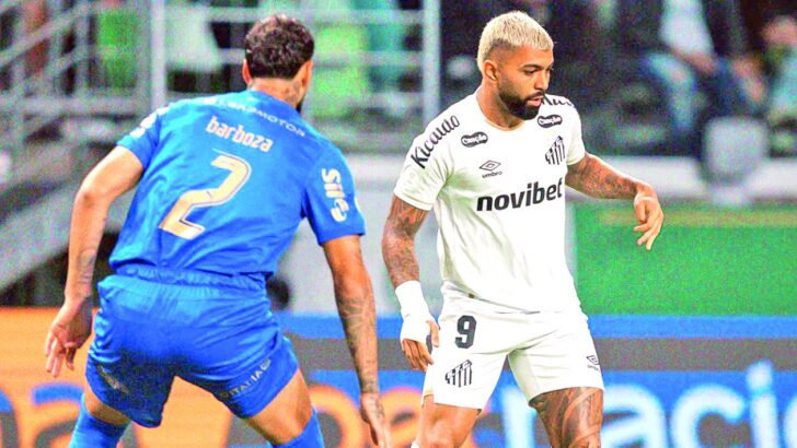 Jogadores de Santos e Palmeiras em clássico paulista