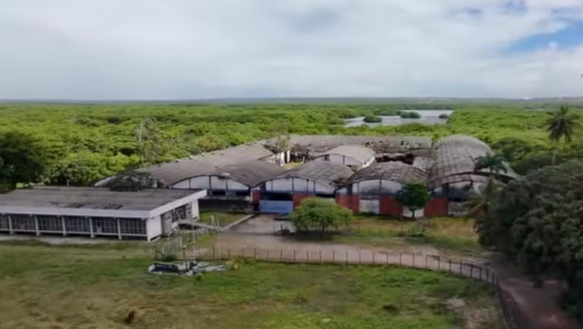 Imóvel onde funciona o Aquamarina Praia Hotel, em Ponta Negra, tem lance inicial de R$ 8 milhões no leilão judicial do TJRN. - Foto: Divulgação