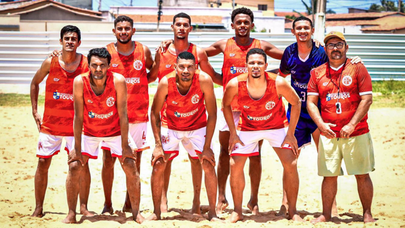 Jogadores de Beach Soccer do América-RN - Foto: Nando França