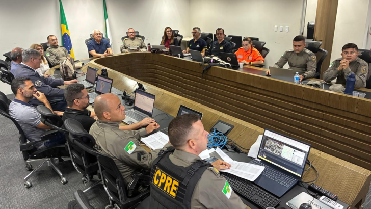 O Centro Integrado de Comando e Controle do Estado (CICCE) está em funcionamento neste domingo 20 para apoiar a Operação de Segurança da Prova Nacional Docente (PND) 2026 no Rio Grande do Norte
