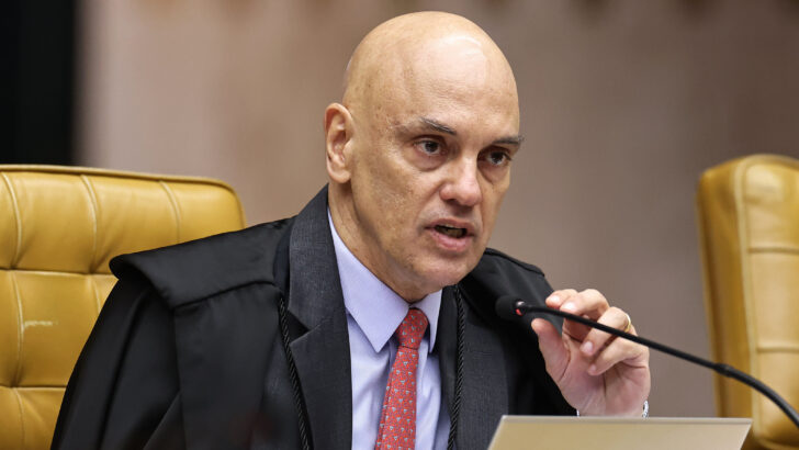 Alexandre de Moraes durante sessão do Supremo Tribunal Federal