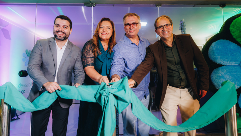 Diretores da Viver Saúde durante inauguração da Clínica Tirol
