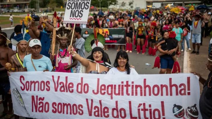 indígenas protestam - Foto: Cimi/Divulgação