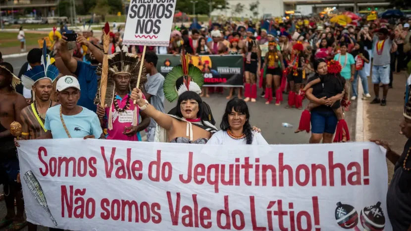 indígenas protestam - Foto: Cimi/Divulgação