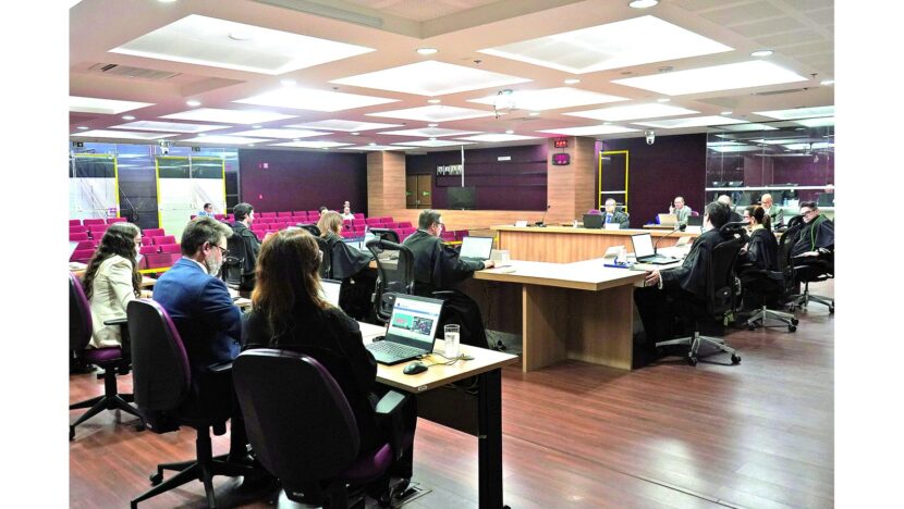 Plenário do TRE-RN durante sessão de julgamento