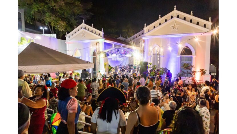 Artistas e convidados da programação Samba no Solar