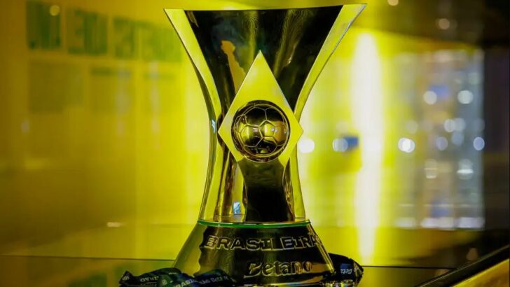 Troféu do Campeonato Brasileiro em exposição