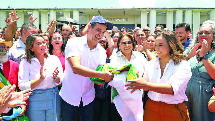 Fátima Bezerra recebe Cadu Xavier e Larissa Rosado no Centro Administrativo