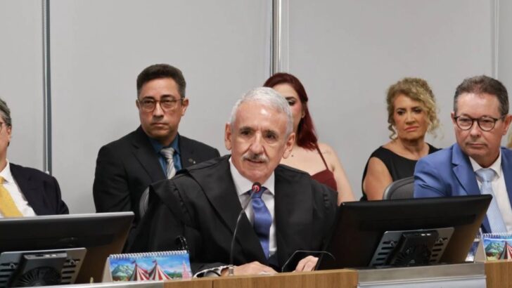 Henrique Baltazar durante solenidade de posse como desembargador do TJRN
