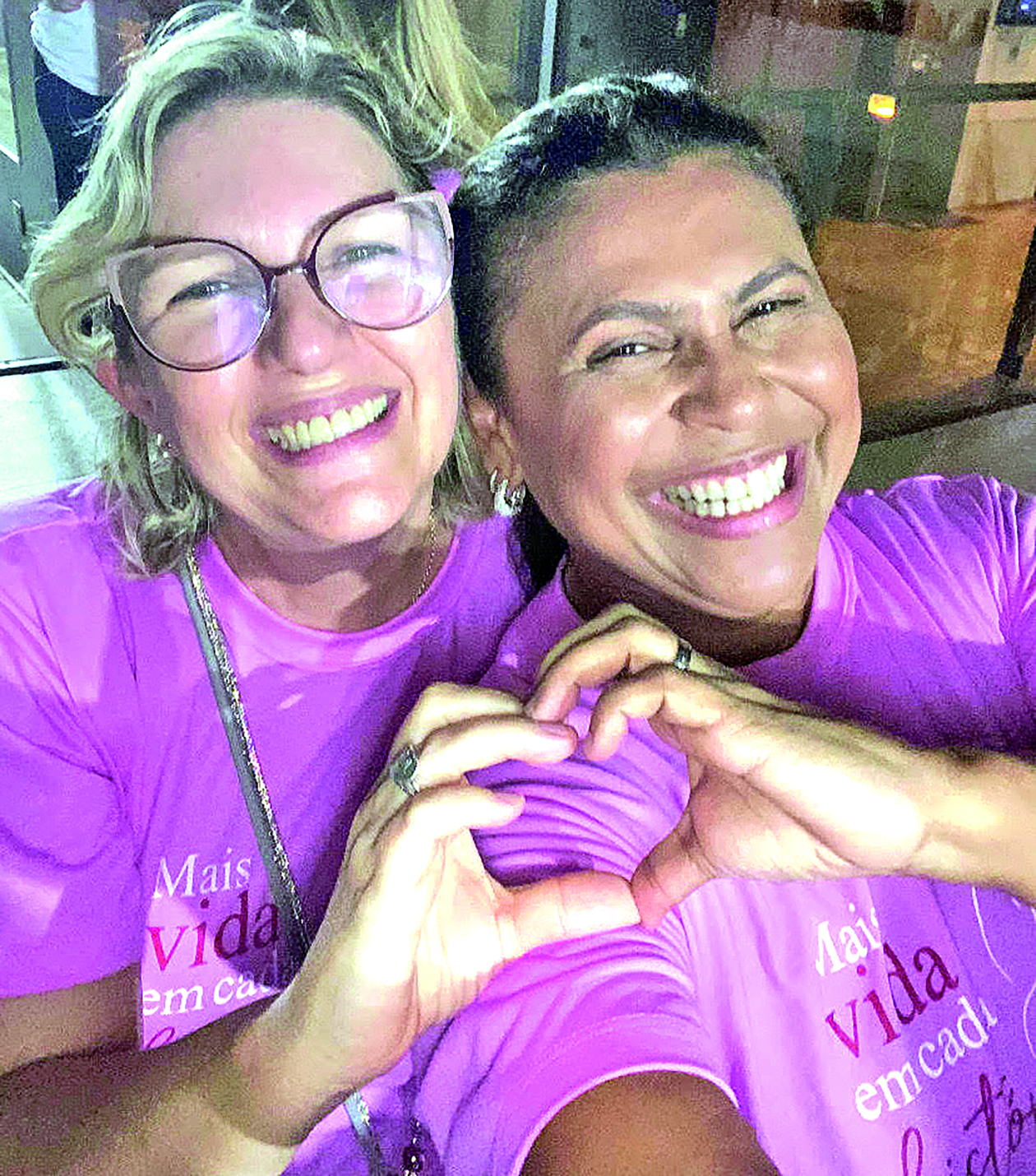 Anna Lucy com a coluna no alerta sobre a importância do Outubro Rosa