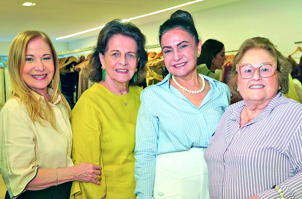 Wanda Fernandes, Regina Emerenciano, Marcinha Marinho e Ana Karenina na Espaço Quatro