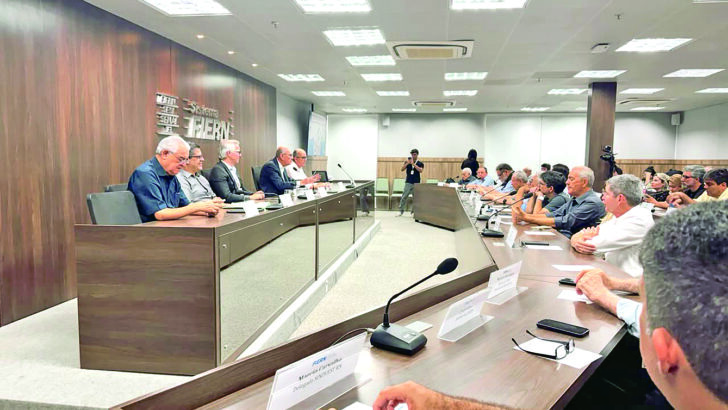 Reunião de diretoria na Casa da Indústria da FIERN