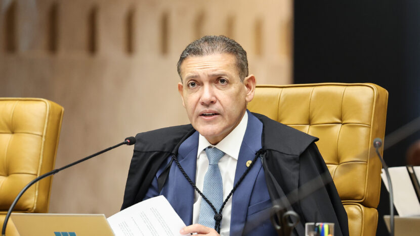 Ministro Kassio Nunes Marques em retrato institucional do STF