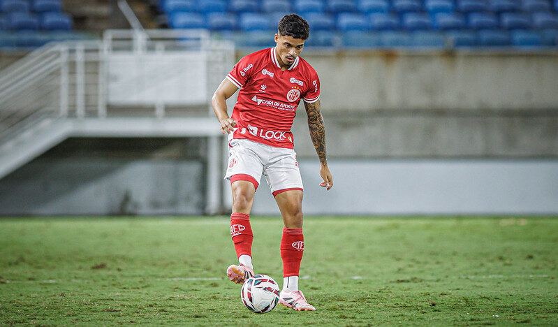 Jogador de futebol potiguar em campo