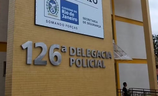 Fachada da 126ª Delegacia de Polícia, no Rio de Janeiro