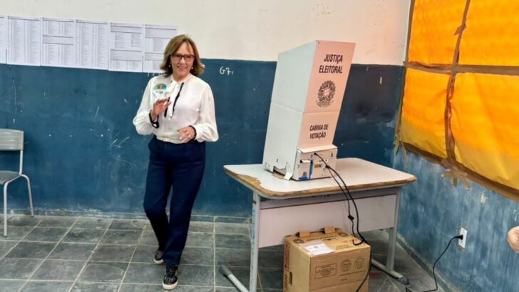 Senadora e candidata à reeleição Zenaide Maia (PSD) em votação em São Gonçalo do Amarante - Foto: Divulgação