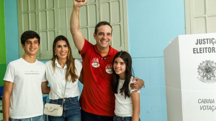 cadu vota em natal. Foto: Divulgação