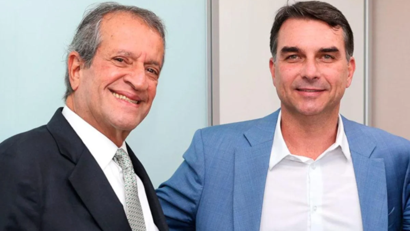 Valdemar Costa Neto ao lado de Flávio Bolsonaro
