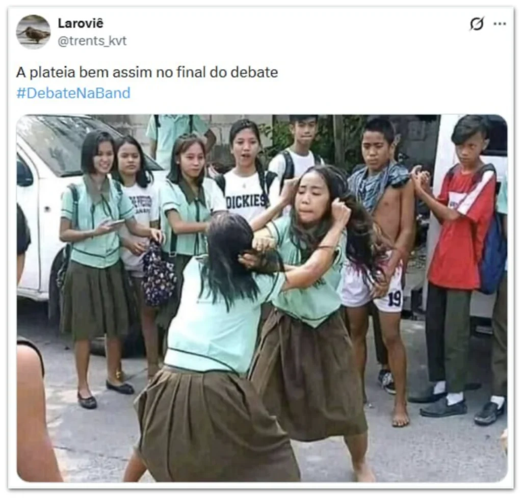 Captura de publicação no X compara a confusão na plateia do debate a uma briga entre estudantes