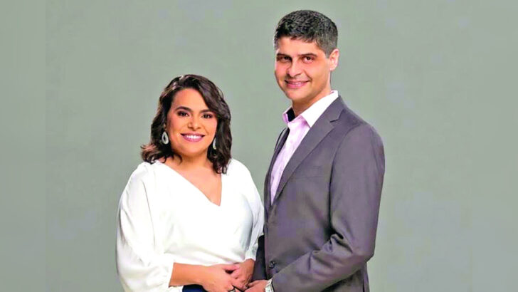Mara Thaísa e Ruy Oliveira Júnior posam juntos